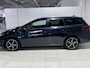 Toyota Auris 1.8 Hybrid Volcano Edition | All season banden met 17'' velgen | Goed onderhouden |