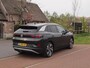 Volkswagen ID.4 First Max 77 kWh | Panoramadak | Heads-Up Display | 360 Camera | Trekhaak | Sfeerverlichting |