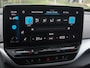 Volkswagen ID.4 First Max 77 kWh | Panoramadak | Heads-Up Display | 360 Camera | Trekhaak | Sfeerverlichting |