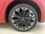 Toyota Corolla 1.8 Hybrid GR-Sport | BTW Voertuig | Parkeersensoren voor+achter met assistent | stoelverwarming | Draadloze telefoonlader | Apple CarPlay/Android Auto | 17" Velgen | Full LED verlichting | Cruise Control Adapti
