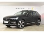 Volvo XC60 T6 350PK Automaat Plug-in Hybrid AWD Plus Bright / Navigatie / Elektrisch glazen schuif-kanteldak / Leren bekleding / Elektrisch verstelbare stoelen met geheugen / Stuur & Stoelverwarming / Achteruitrijcamera / Elektrische achterklep / Cruise control