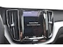 Volvo XC60 T6 350PK Automaat Plug-in Hybrid AWD Plus Bright / Navigatie / Elektrisch glazen schuif-kanteldak / Leren bekleding / Elektrisch verstelbare stoelen met geheugen / Stuur & Stoelverwarming / Achteruitrijcamera / Elektrische achterklep / Cruise control