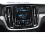 Volvo V60 B4 211PK Automaat Plus Bright / Adaptieve cruise control / BLIS / Elektrische stoelen / stuur - stoelverwarming / elektrische achterklep