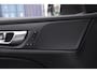 Volvo V60 B4 211PK Automaat Plus Bright / Adaptieve cruise control / BLIS / Elektrische stoelen / stuur - stoelverwarming / elektrische achterklep