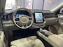 Volvo XC90 T8 Plug-in hybrid Ultra Dark | Bowers&Wilkins | Luchtvering | Massage | 22 Inch | Trekhaak | Head-Up