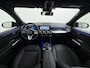 Mercedes-Benz EQB 250 7 Persoons 69kWh Stoelverwarming 1/2 Leder Navi Ecc Camera Cruisecontrol Apple Carplay Android Auto Pdc Business Line DAB Bluetooth Elek.Achterklep Led Lmv Dodehoekassistent DAB+ Rijstrooksensor 1e Eigenaar Dealeronderhouden Origineel Nederlandse Auto