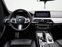BMW 5-Serie Touring 520i High Executive Edition | Automaat | M-Pakket | Apple Carplay / Android Auto | Panoramadak | Achteruitrijcamera | Parkeersensoren | Head-up Display |