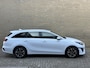 Kia Ceed Sportswagon 1.6 GDI PHEV DynamicLine | Facelift | Camera | Apple CarPlay / Android Auto | Cruise control | Lane assist | DAB | LED | Keyless entry&start | 16 inch velgen | Stoel&stuurverwarming | Volledig dealeronderhouden | Fabrieksgarantie