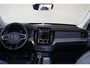 Volvo XC90 T8 Recharge AWD Ultra Dark - Panorama/schuifdak - Luchtvering - IntelliSafe Assist & Surround - 360º Camera - Bowers & Wilkins audio - Adaptieve LED koplampen - Verwarmde voorstoelen, stuur & achterbank - Parkeersensoren voor & achter - Elektr. bedienb. voorstoelen met geheugen - Head up display - Draadloze tel. lader - Extra getint glas - Elektr. inklapbare trekhaak - Massage Stoelen - 21' LMV