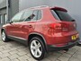 Volkswagen Tiguan BWJ 12-2014 | 1.4T 161PK R-Line Edition AUTOMAAT | TREKHAAK | PANO DAK | NAVI | CAMERA A | CLIMA | PDC | 17'' LMV | PRIVACY GLASS |