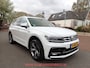 Volkswagen Tiguan Allspace 1.5 TSI R-LINE ACC / KEYLESS / TREKHAAK / PANODAK