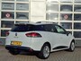 Renault Clio Estate 0.9 TCe Limited | Navigatie | LM Velgen 16" | Parkeersensoren Achter | Cruise Control | DAB | Airco |