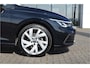 Volkswagen Golf Variant 1.0 TSI Life Adaptive Cruise Control | Carplay | Trekhaak | Sfeerverlichting |
