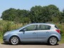 Opel Corsa 1.4-16V Cosmo | Ice Blue | Cruise/Fietsendrager/Airco/LMV - Keurig!