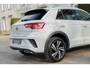 Volkswagen T-Roc 1.5 TSI R-Line Business+ IQ LIGHT | CAMERA | BLIND SPOT | ACC | STOEL- EN STUURVERW
