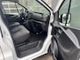 Renault Trafic 2.0 dCi 120 L1H1 120pk Airco Cruise controle 3-Persoons Telefoonverbinding Parkeersensoren achter 1e eigenaar Euro 6 Dealer onderhouden