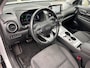 Hyundai Kona Electric EV Fashion 64 kWh | SOH: 95,5% | Full LED | Blindspot | Elektr Stoelen | Two Tone White - Darknight metallic |