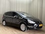 Ford S-Max 2.0 EcoBoost Titanium 7p. Org.NL! / Panoramadak / Afn. Trekhaak / Camera / Navigatie / PDC V&A / Cruise / 17'' LMV