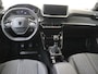 Peugeot 2008 1.2 PureTech 100 Allure | Keyless Start | Navigatie | Carplay | Parkeerhulp voor en achter |