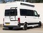 Volkswagen Crafter Grand California XXL 177Pk Automaat (LED KOPLAMPEN, STOELVERWARMING, KEUKEN, CENTRALE VERWARMING, KOELKAST, TOILET, DOUCHE, THULE ZONNESCHERM, FIETSENDRAGER, ZOET WATER)