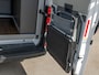 Volkswagen Crafter Grand California XXL 177Pk Automaat (LED KOPLAMPEN, STOELVERWARMING, KEUKEN, CENTRALE VERWARMING, KOELKAST, TOILET, DOUCHE, THULE ZONNESCHERM, FIETSENDRAGER, ZOET WATER)