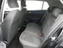Volkswagen Golf 1.5 eTSI Style Automaat - Navigatie - LED - Ergo-Active bestuurdersstoel - Side Assist - Camera