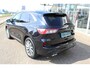Ford Kuga 2.5-225pk PHEV 'Vignale' Plug-in Hybrid Automaat. Luxe hybride rijden voor een reëel bedrag ! Adaptieve Cruise Control, Climate Control, Stoel-, stuur-, voorraam- en achterbankverwarming, Side- en lane assist, Camera, Head-up display etc.