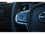 Volvo XC60 T6 Automaat AWD Plus Dark | Panoramadak | Semi-elektrische trekhaak | Verwarmbare voorstoelen en achterbank | 360 Graden Camera | Apple Carplay/Android Auto | Stuurwielverwarming | Adaptieve Cruise Control | Elektrisch Verstelbare Stoelen | Keyless Entry | Stuurwielverwarming