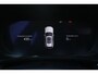 Volvo XC60 T6 Automaat AWD Plus Dark | Panoramadak | Semi-elektrische trekhaak | Verwarmbare voorstoelen en achterbank | 360 Graden Camera | Apple Carplay/Android Auto | Stuurwielverwarming | Adaptieve Cruise Control | Elektrisch Verstelbare Stoelen | Keyless Entry | Stuurwielverwarming