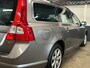 Volvo V70 2.0T Summum + LEDER !!