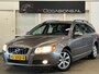 Volvo V70 2.0T Summum + LEDER !!