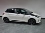 Toyota Yaris 1.5 Hybrid Style Bi-Tone / Pano