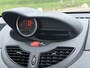Renault Twingo 1.2 16V Parisienne 1e eigenaar NL AUTO NAP! Airco l Elek pakket l NIEUWE DISTRIBUTIE l GOED ONDERHOUDEN l TOPSTAAT!