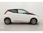 Toyota Aygo 1.0 VVT-i x-joy | Apple Carplay / Android Auto | Clima | Camera | 15 inch | Bluetooth | Privacy glas | DAB