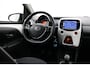Toyota Aygo 1.0 VVT-i x-joy | Apple Carplay / Android Auto | Clima | Camera | 15 inch | Bluetooth | Privacy glas | DAB