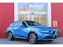 Alfa Romeo Tonale 1.3T 280PK PHEV Ti FULL LED KOPLAMPEN | WBR 18" DIAMOND CUT LICHTMETALEN VELGEN | CLIMATE CONTROL | NAVIGATIE | DRAADLOZE APPLE CARPLAY/ANDROID AUTO | ADAPTIVE CRUISE CONTROL | ELEKTRISCH BEDIENBARE ACHTERKLEP | DRAADLOZE TELEFOONLADER | KEYLESS ENTRY/START | PARKEERSENSOREN VOOR + ACHTER | ACHTERUITRIJ CAMERA |