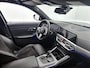 BMW 3-Serie 318i Business Edition | M-SPORT PAKKET | HALF LEDER-ALCANTARA INTERIEUR | ACHTERUITRIJCAMERA | APPLE CARPLAY | ANDROID AUTO | TREKHAAK WEGKLAPBAAR | LED VERLICHTING | INTERIEUR VERLICHTING |