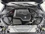 BMW 3-Serie 318i Business Edition | M-SPORT PAKKET | HALF LEDER-ALCANTARA INTERIEUR | ACHTERUITRIJCAMERA | APPLE CARPLAY | ANDROID AUTO | TREKHAAK WEGKLAPBAAR | LED VERLICHTING | INTERIEUR VERLICHTING |
