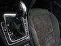 Volkswagen Golf 1.4 TSI ACT Connected Series | Panoramadak | Stoel & Stuurverwarming | Automaat | Carplay | Adaptive Cruise