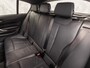 BMW 1-Serie 118i M Sport High Executive Automaat (GROOT NAVI, M PAKKET, VIRTUAL COCKPIT, LEDER, STOELVERWARMING, SPORTSTOELEN, GETINT GLAS, PARKEERSENSOREN, NIEUWE APK, NIEUWSTAAT)