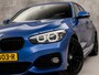 BMW 1-Serie 118i M Sport High Executive Automaat (GROOT NAVI, M PAKKET, VIRTUAL COCKPIT, LEDER, STOELVERWARMING, SPORTSTOELEN, GETINT GLAS, PARKEERSENSOREN, NIEUWE APK, NIEUWSTAAT)