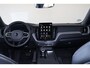 Volvo XC60 T6 Recharge AWD Plus Black Edition - Panorama/schuifdak - IntelliSafe Assist & Surround - 360º Camera - Harman Kardon audio - Adaptieve LED koplampen - Verwarmde voorstoelen, stuur & achterbank - Parkeersensoren voor & achter - Elektr. bedienb. bestuurdersstoel met geheugen - Head up display - Draadloze tel. lader - Extra getint glas - 21' LMV