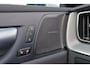 Volvo XC60 T6 Recharge AWD Plus Black Edition - Panorama/schuifdak - IntelliSafe Assist & Surround - 360º Camera - Harman Kardon audio - Adaptieve LED koplampen - Verwarmde voorstoelen, stuur & achterbank - Parkeersensoren voor & achter - Elektr. bedienb. bestuurdersstoel met geheugen - Head up display - Draadloze tel. lader - Extra getint glas - 21' LMV