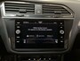 Volkswagen Tiguan 1.5 TSI Life Business Trekhaak Navigatie Parkeersensoren DAB+ Climate Control