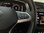 Volkswagen Tiguan 1.5 TSI Life Business Trekhaak Navigatie Parkeersensoren DAB+ Climate Control