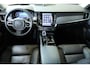 Volvo V90 T8 Plug-in hybrid AWD Ultra Dark | Bowers & Wilkins Premium Audio | Luchtvering | Gelamineerde zijruiten | Semi-Electrische wegklapbare trekhaak | 20" Lichtmetalen velgen | Massage in voorstoelen | Stoelventilatie | Stoelverwarming | 360° Parkeercamera