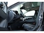 Volvo V90 T8 Plug-in hybrid AWD Ultra Dark | Bowers & Wilkins Premium Audio | Luchtvering | Gelamineerde zijruiten | Semi-Electrische wegklapbare trekhaak | 20" Lichtmetalen velgen | Massage in voorstoelen | Stoelventilatie | Stoelverwarming | 360° Parkeercamera