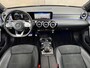 Mercedes-Benz A-klasse 250 Premium Plus | AMG Edition 1 | Panorama dak | Widescreen | Sfeerverlichting | Burmester Audio | Dealer onderhouden |