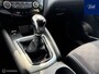 Nissan Qashqai 1.2 Premier Edition | Line Assist | NAV | Camera | Trekhaak | Cruise & Climate Control | LM Velgen | Nette Auto!