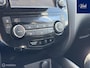 Nissan Qashqai 1.2 Premier Edition | Line Assist | NAV | Camera | Trekhaak | Cruise & Climate Control | LM Velgen | Nette Auto!
